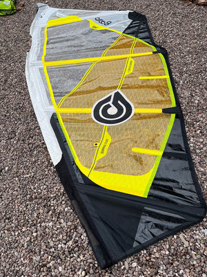 
                  
                    Load image into Gallery viewer, 2016 Goya Banzai Pro 5.0 m2 yellow Used windsurfing sails
                  
                