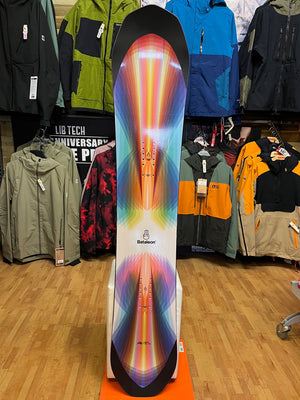 
                  
                    Load image into Gallery viewer, Bataleon Storm 152cm used Snowboard USED SNOWBOARDS
                  
                