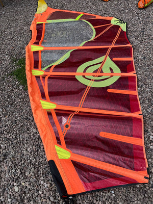 
                  
                    Load image into Gallery viewer, 2023 Goya Eclipse X Pro 3.7 m2 (foot panel ) Used windsurfing sails
                  
                