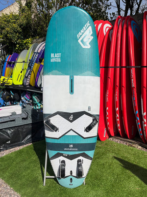 
                  
                    Load image into Gallery viewer, 2018 Fanatic Blast Limited 145 Used windsurfing boards
                  
                