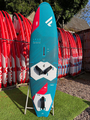 
                  
                    Load image into Gallery viewer, 2021 Fanatic Freewave TE 95 Used windsurfing boards
                  
                