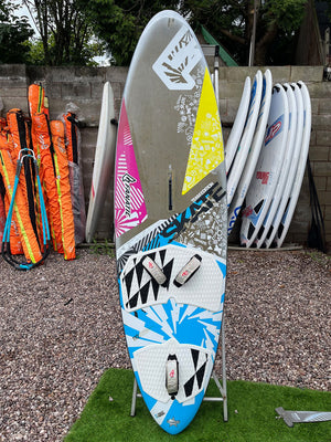 
                  
                    Load image into Gallery viewer, 2011 Fanatic Skate TE 110 Used windsurfing boards
                  
                