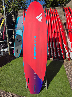 
                  
                    Load image into Gallery viewer, 2023 Fanatic Free wave 95 Used windsurfing boards
                  
                