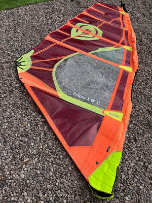 
                  
                    Load image into Gallery viewer, 2023 Goya Eclipse X Pro 3.7 m2 (foot panel ) Used windsurfing sails
                  
                