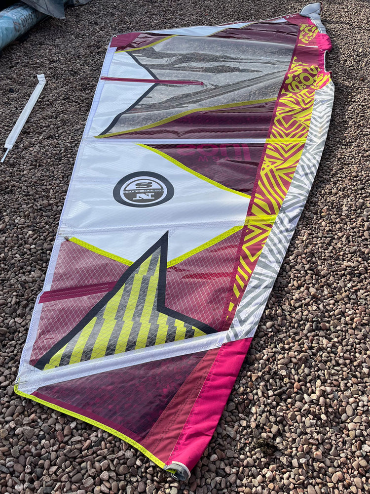 2014 North Soul wave 5.2 m2 Used windsurfing sails