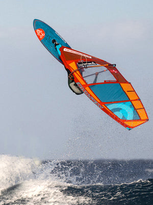 
                  
                    Load image into Gallery viewer, 2025 Starboard Ultra Carbon Reflex Sandwich New windsurfing boards
                  
                